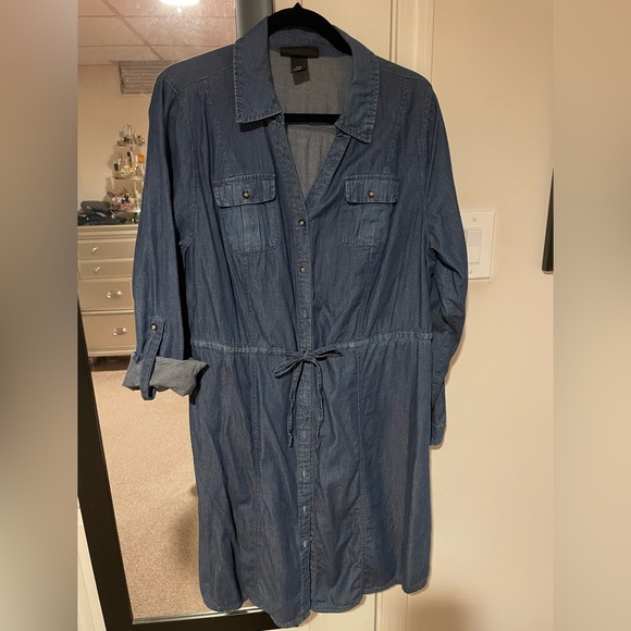 lane bryant denim shirt dress Lane Bryant denim size 24 button down v-neck shirt dress